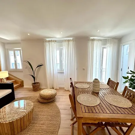 Apartamento Duplex 2 Min Da Praia Nazaré